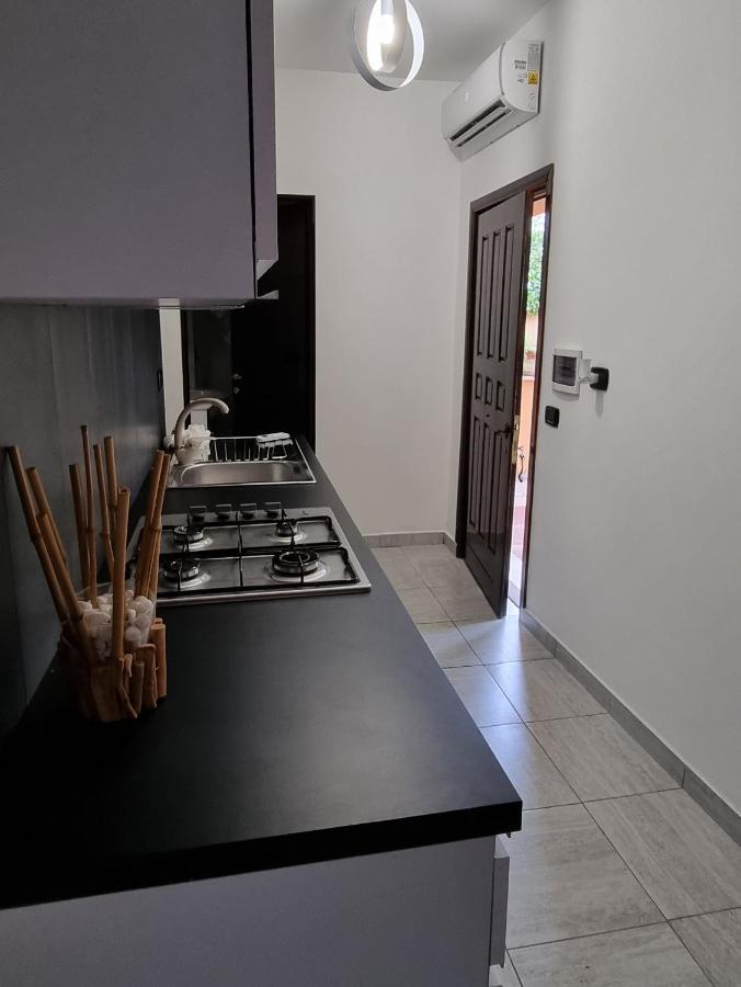 Monolocale Moreno Apartment ฟิวมิชีโน ภายนอก รูปภาพ